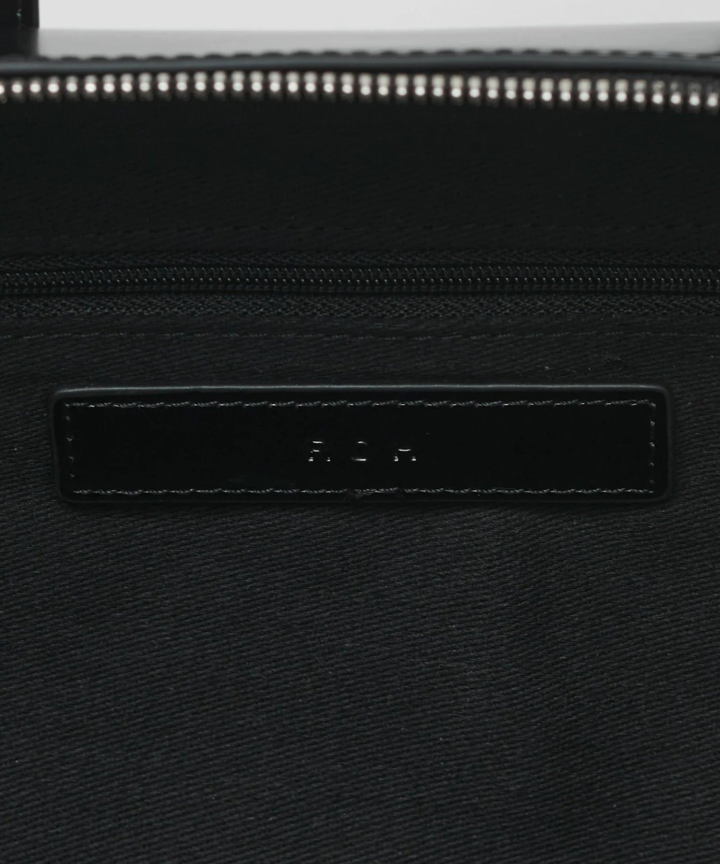 ROH SEOUL / MEDIUM TIN SQUARE TOTE BAG