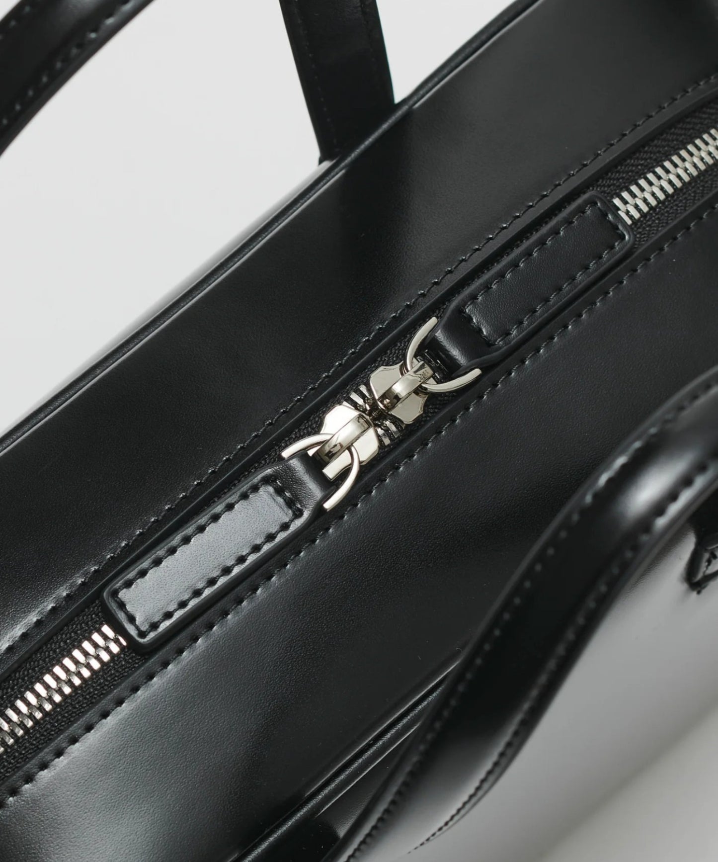 ROH SEOUL / MEDIUM TIN SQUARE TOTE BAG