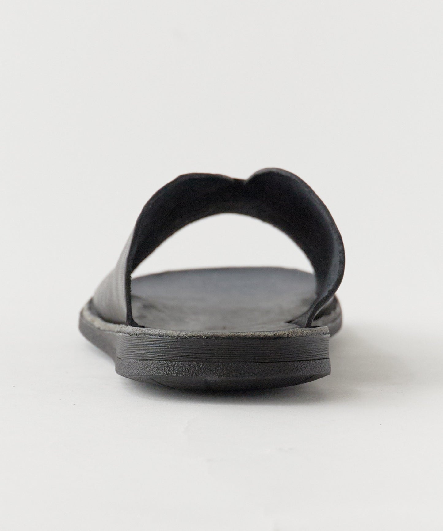 BRADOR / LEATHER SANDALS