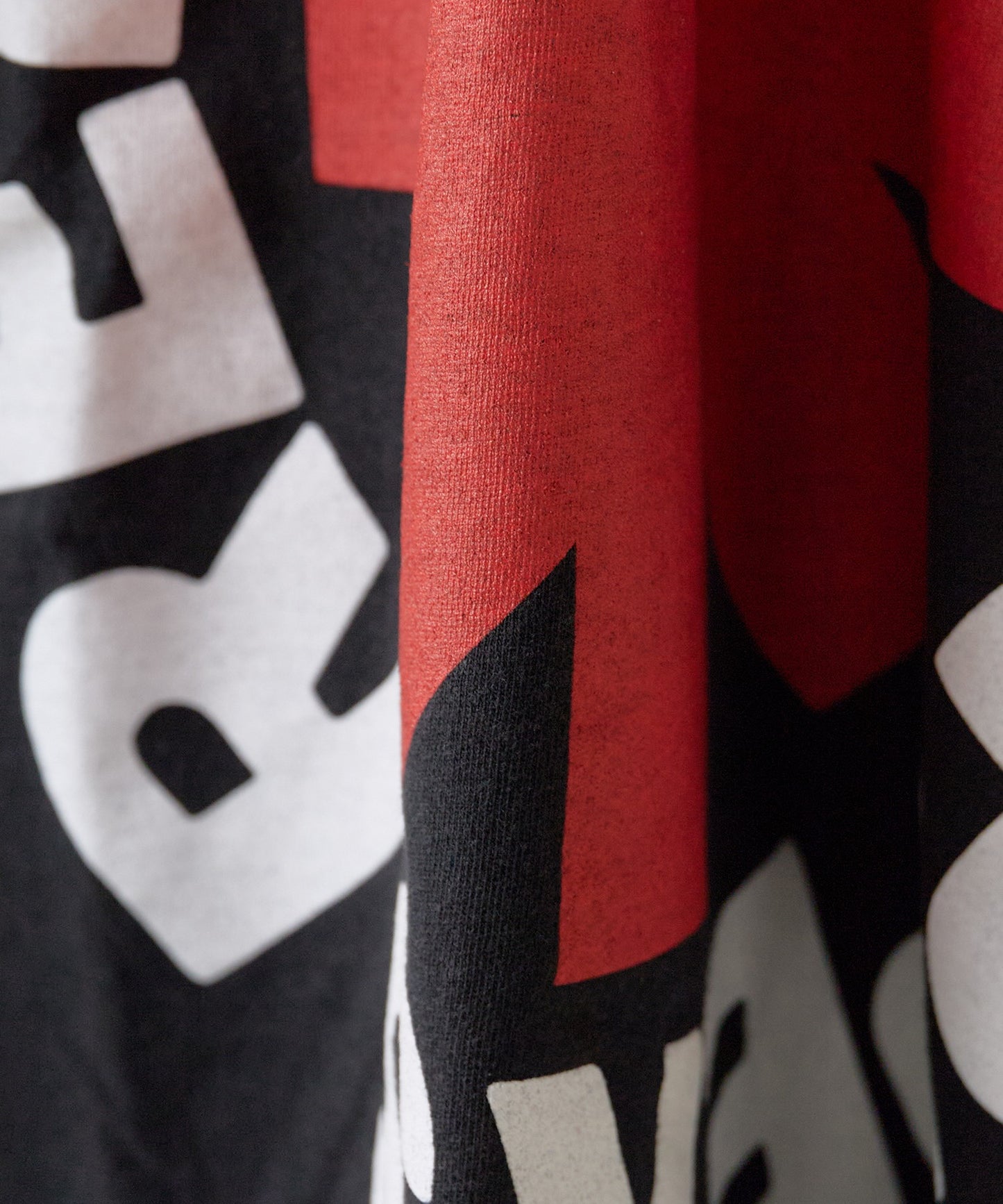 THRIFTY LOOK / RHC TEE / RHCティーシャツ