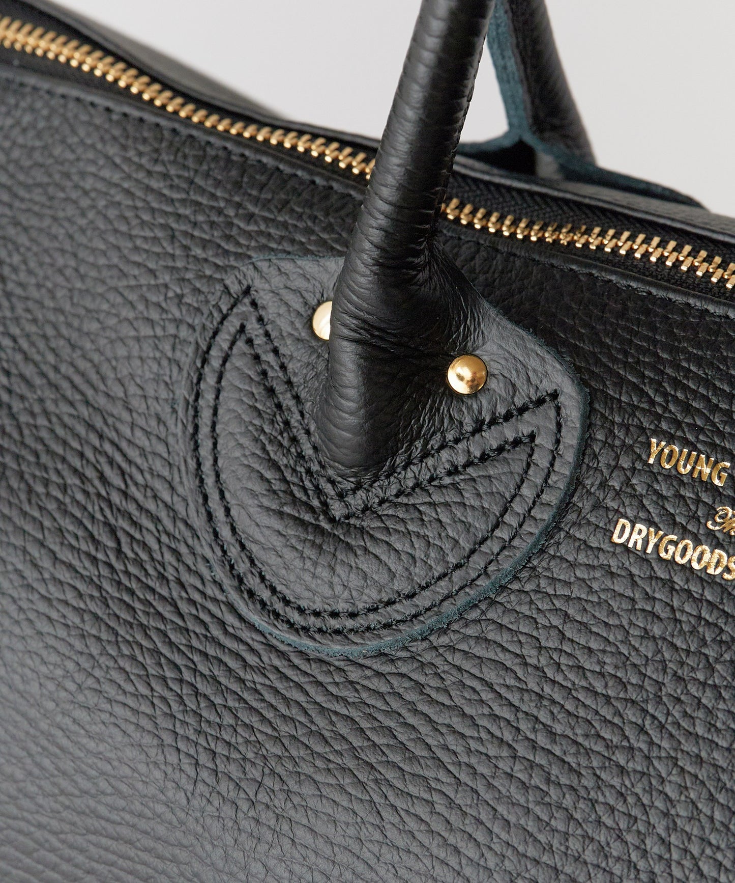 YOUNG & OLSEN / EMBOSSED LEATHER D BOSTON M