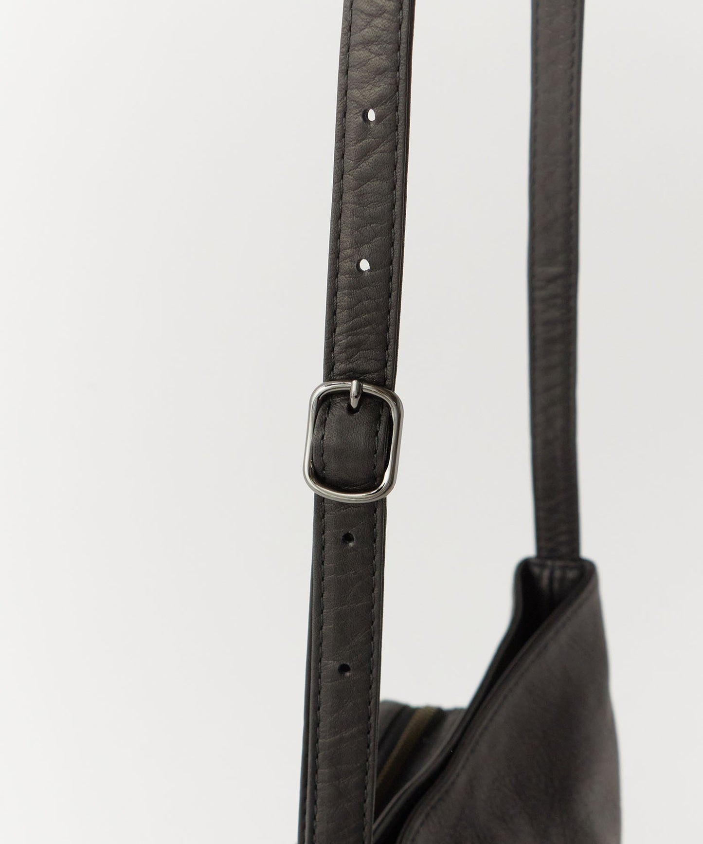 MR.OLIVE / IMPERMA-LEATHER/GUSSET POCKET COMPACT SHOULDER BAG ショルダーバッグ
