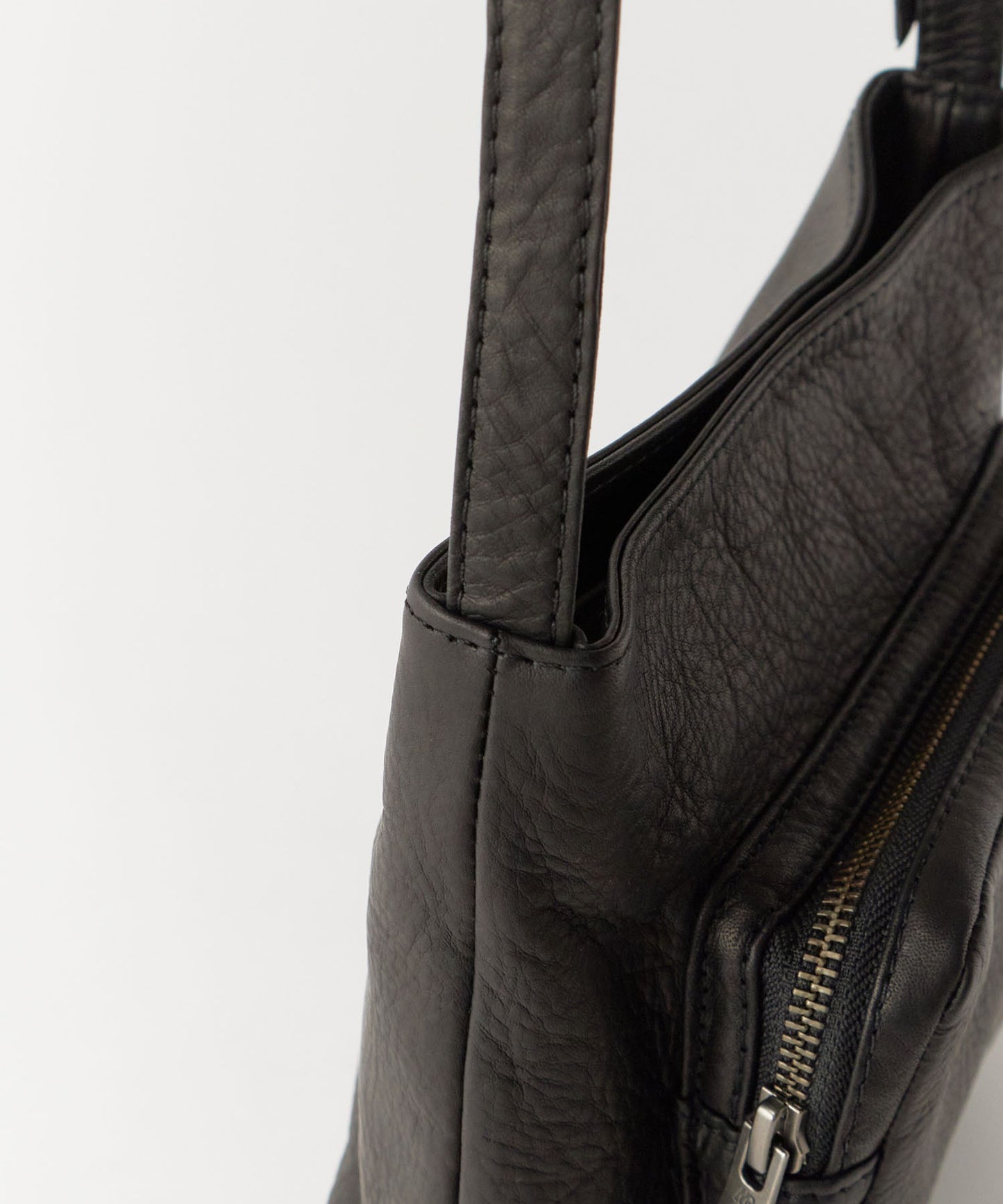 MR.OLIVE / IMPERMA-LEATHER/GUSSET POCKET COMPACT SHOULDER BAG ショルダーバッグ