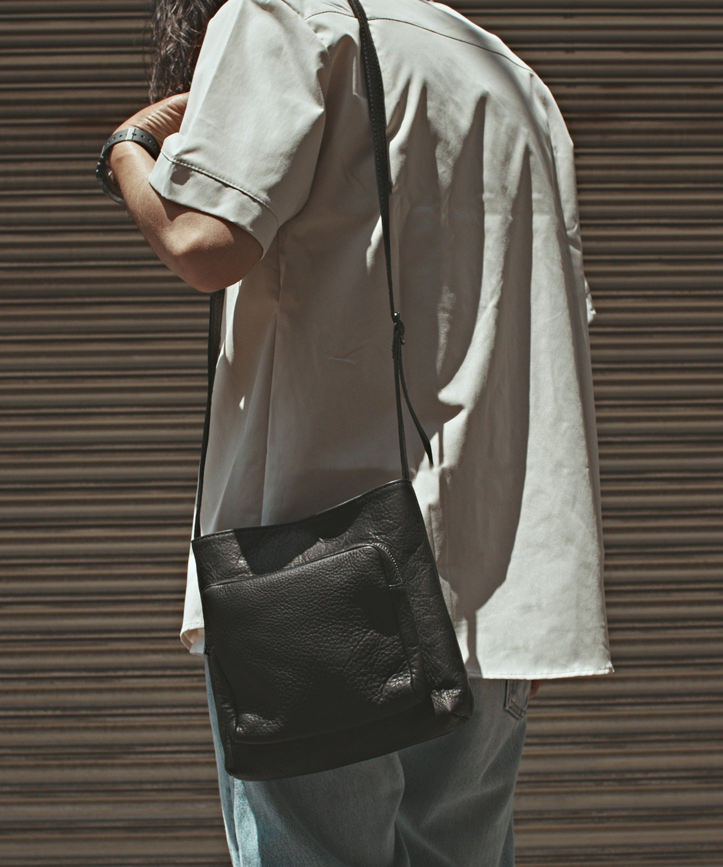 MR.OLIVE / IMPERMA-LEATHER/GUSSET POCKET COMPACT SHOULDER BAG ショルダーバッグ
