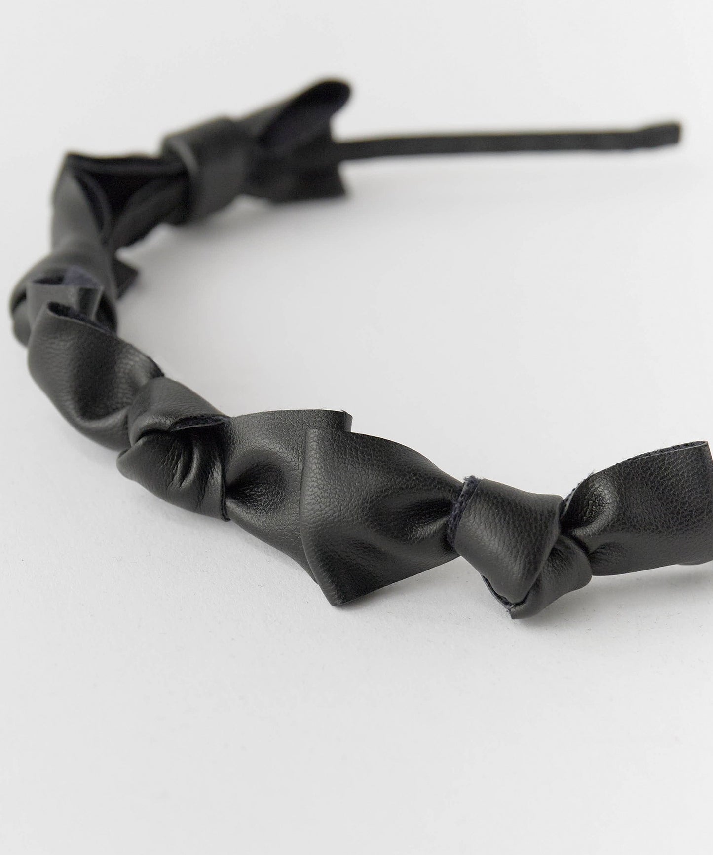 TRESSE / Ribbon Serre-tete in leather レザー カチューシャ