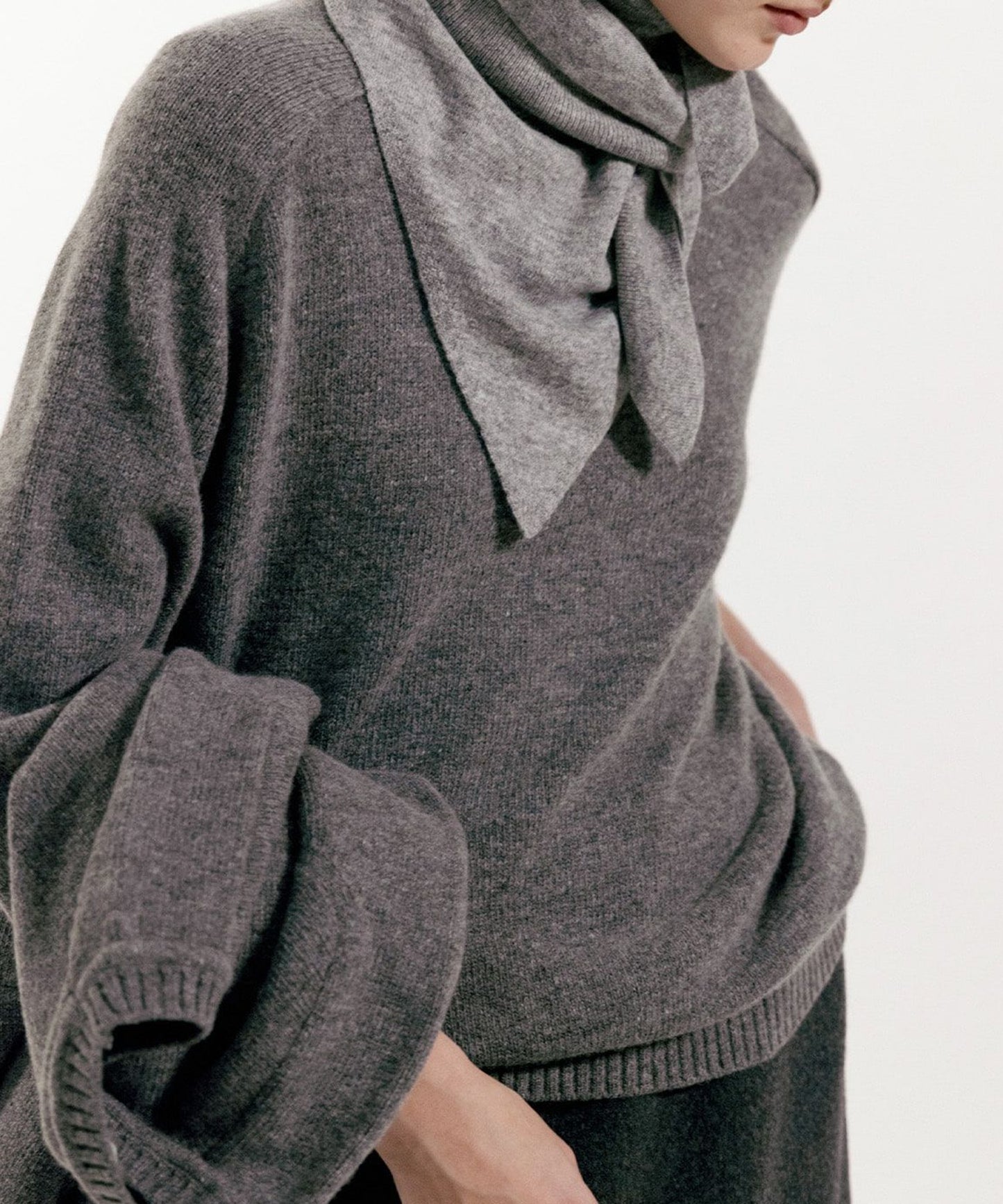 NOTHING WRITTEN / Triangle muffler