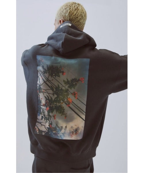 FOG ESSENTIALS / FLOWER PHOTO HOODIE