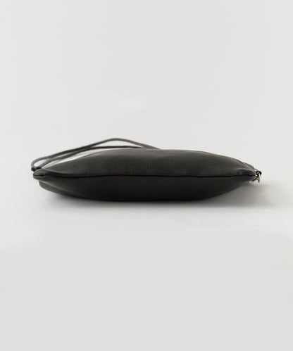 MR.OLIVE / WATER PROOF WASHABLE LEATHER / ジッパー付きスモールサコッシュ