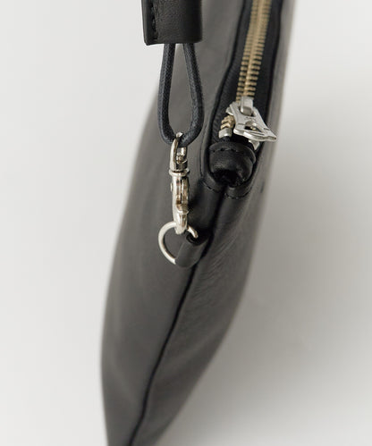 MR.OLIVE / WATER PROOF WASHABLE LEATHER / ジッパー付きスモールサコッシュ