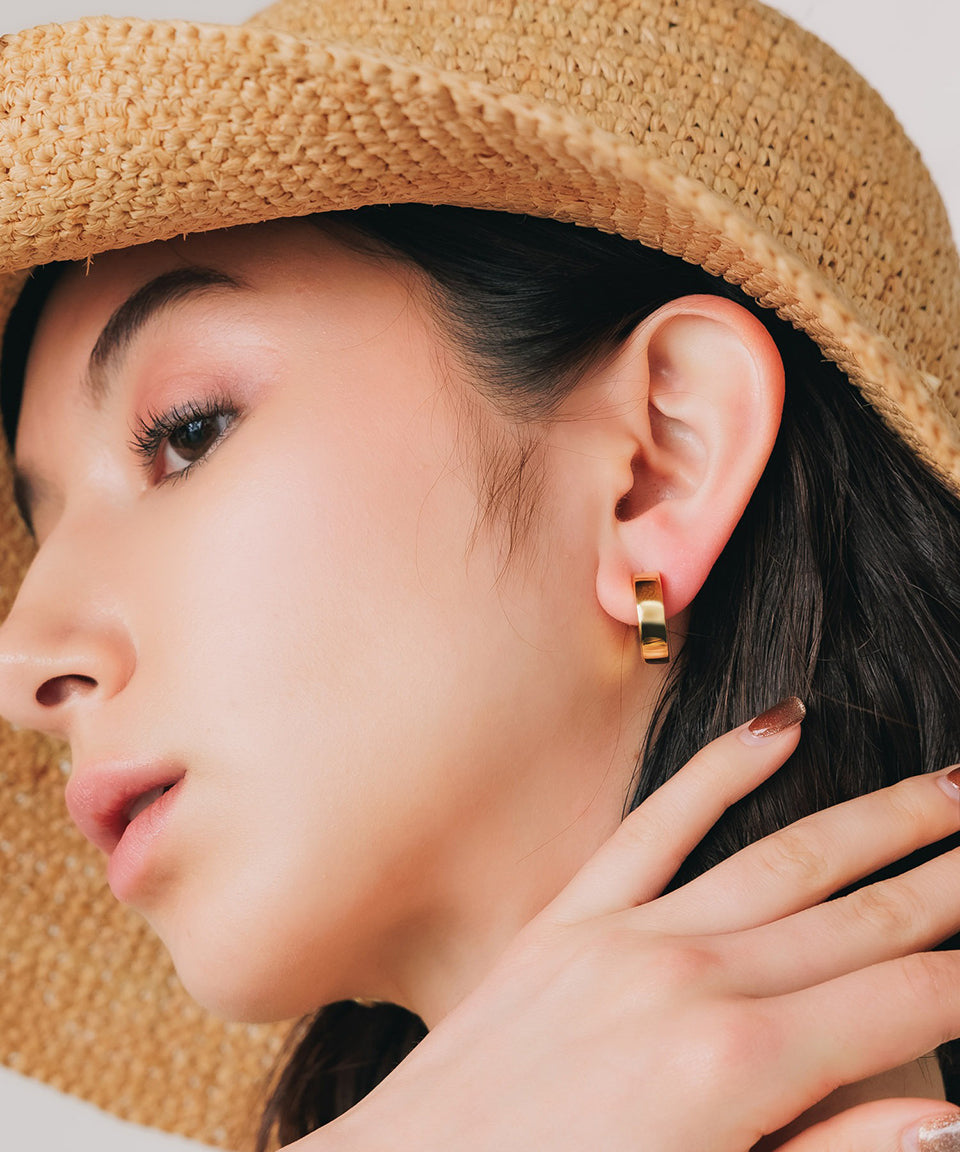 TOMWOOD/トムウッド Arch Hoops Small Gold Polished