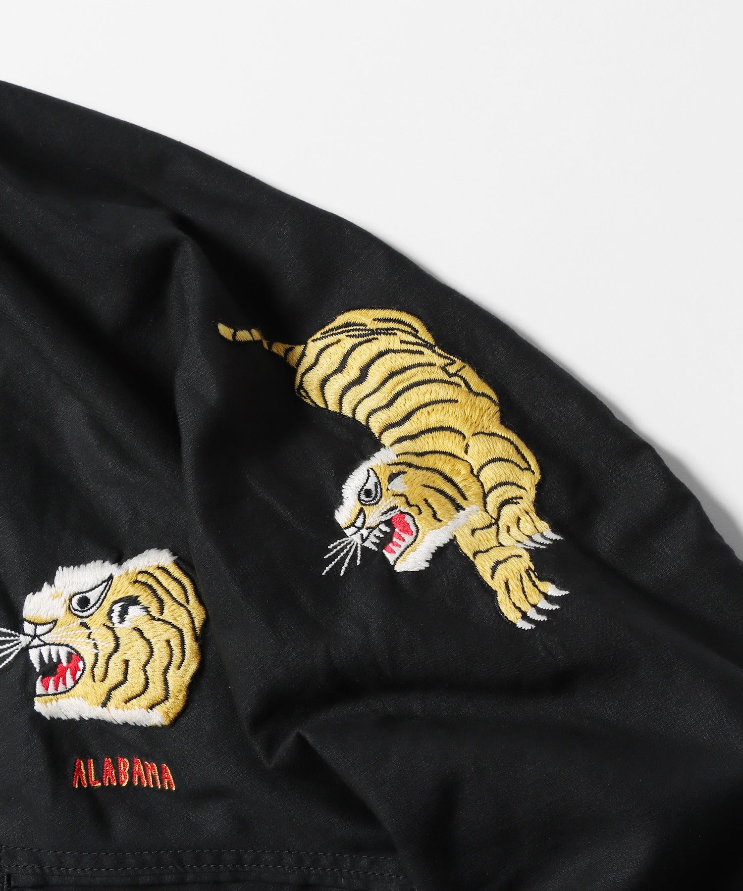 CAL O LINE/キャルオーライン TIGER SOUVENIR JACKET CL231-005