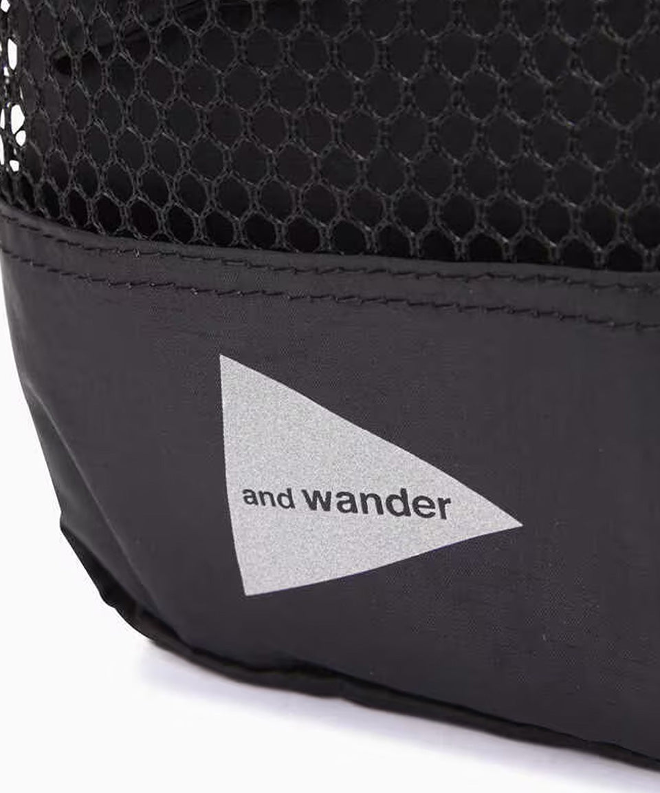and wander/アンドワンダー ECOPAK sholder pouch