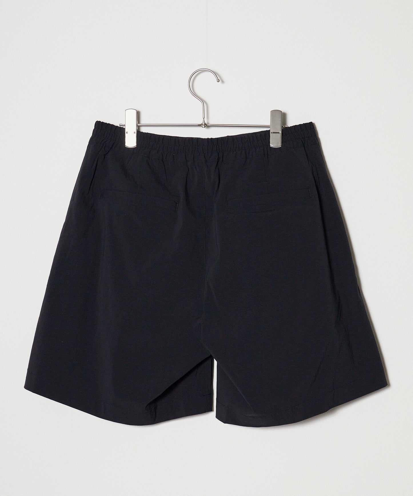 MR.OLIVE / STRETCH WASHABLE NYLON / ONE TACK SHORTS