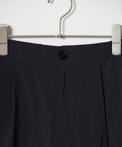 MR.OLIVE / STRETCH WASHABLE NYLON / ONE TACK SHORTS