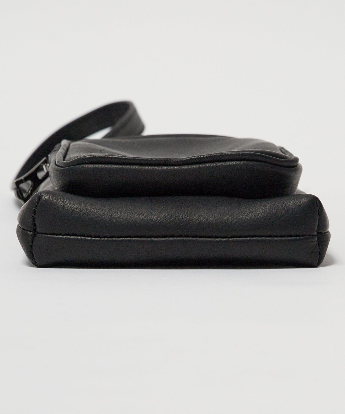 MR.OLIVE / WATER PROOF WASHABLE LEATHER -MOBILE BAG