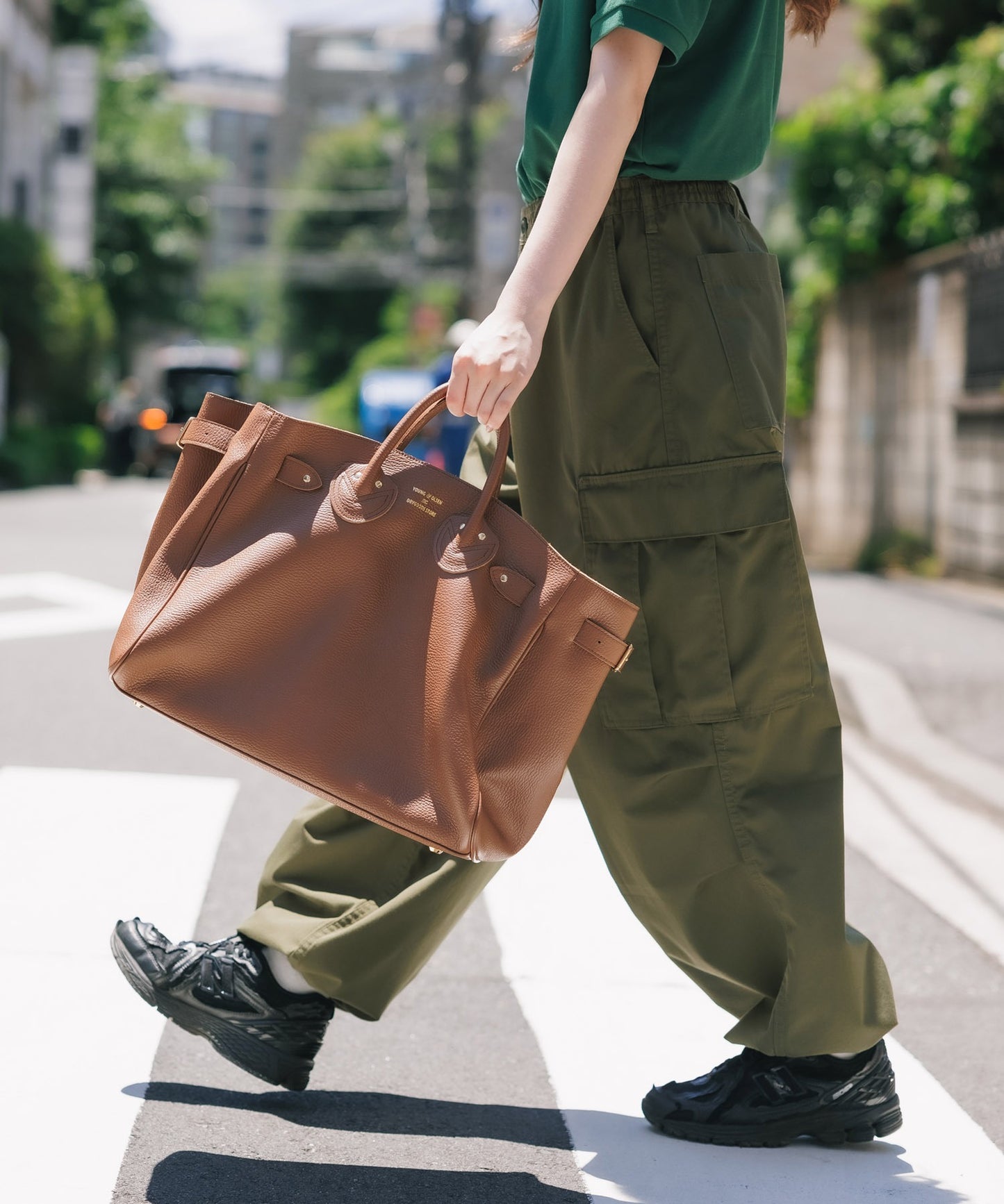 YOUNG & OLSEN / EMBOSSED LEATHER BELTED TOTE M