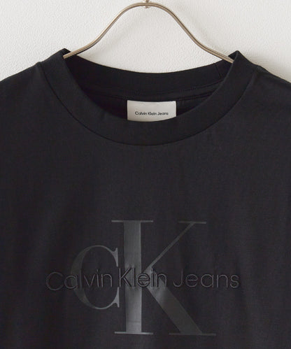 Calvin Klein / SS HERO MONOGRAM HVYWT TEE 16S