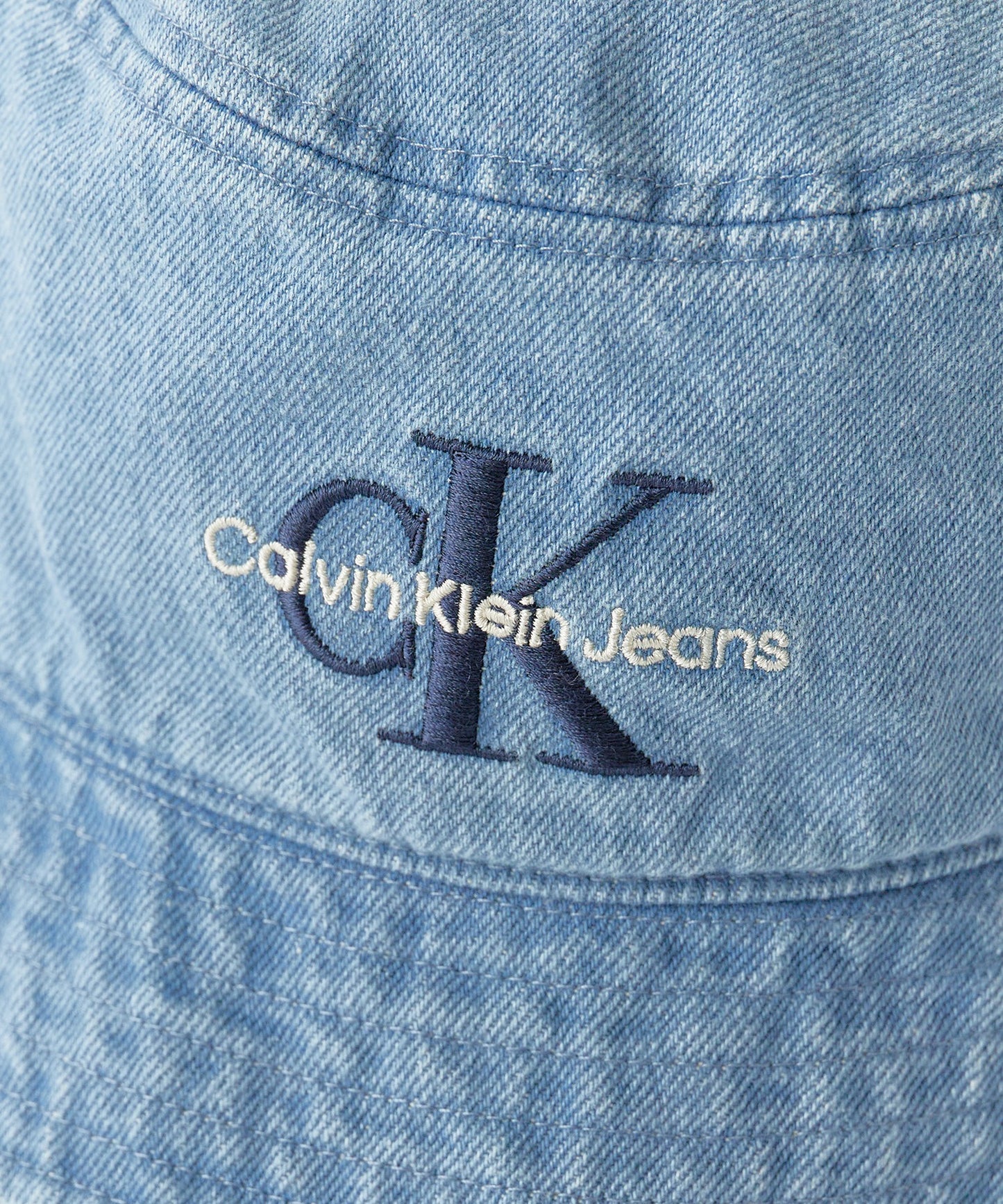 Calvin Klein / MONOLOGO BUCKET HAT