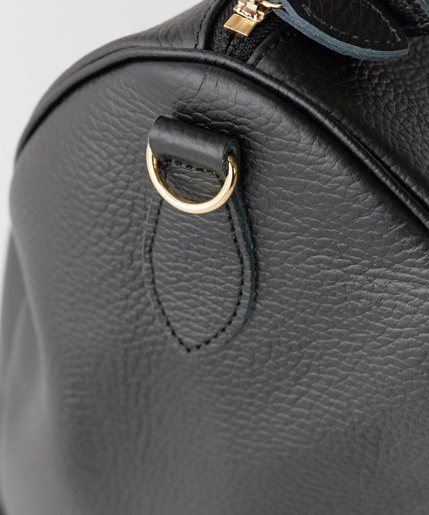 YOUNG & OLSEN / EMBOSSED LEATHER D BOSTON M