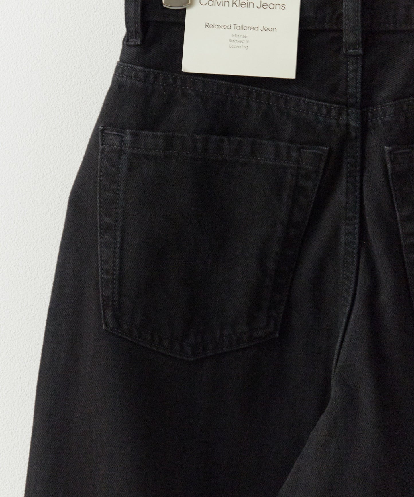 Calvin Klein / TROUSER BARREL SOFT BLACK
